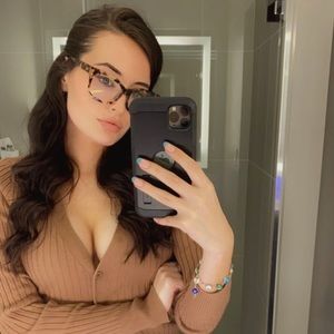 Meet your Posher, Gaby